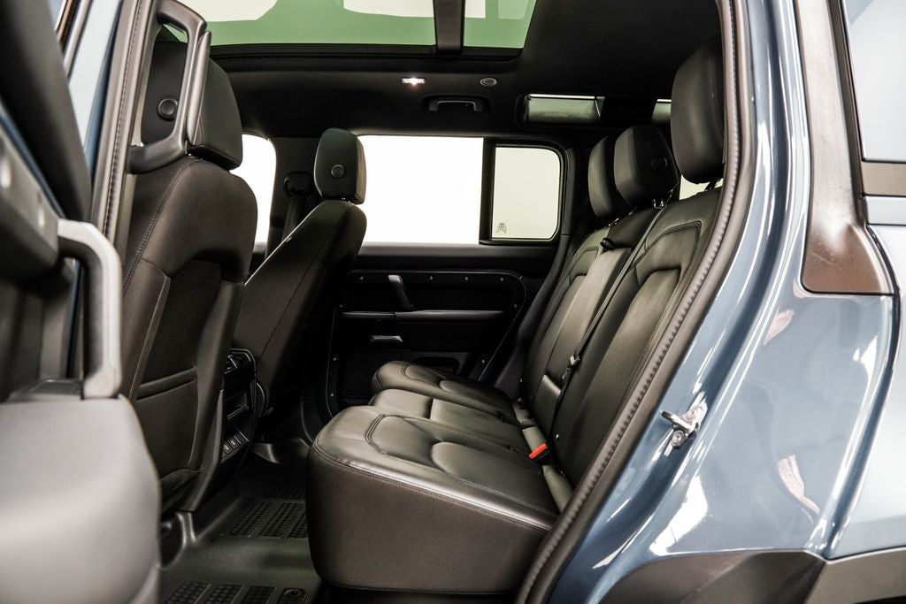 2025 Land Rover Defender 110 S