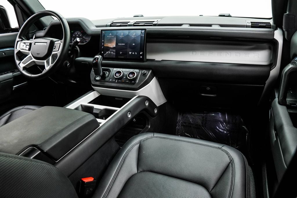 2025 Land Rover Defender 110 S