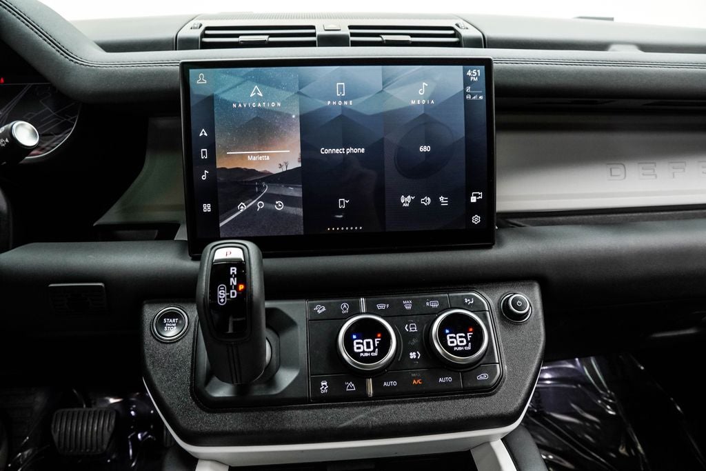 2025 Land Rover Defender 110 S