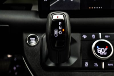 2025 Land Rover Defender 110 S