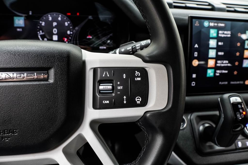 2025 Land Rover Defender 110 S