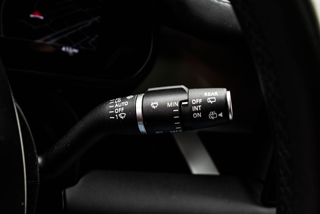 2025 Land Rover Defender 110 S