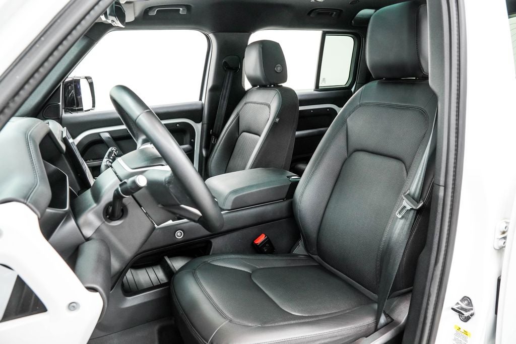 2025 Land Rover Defender 110 S