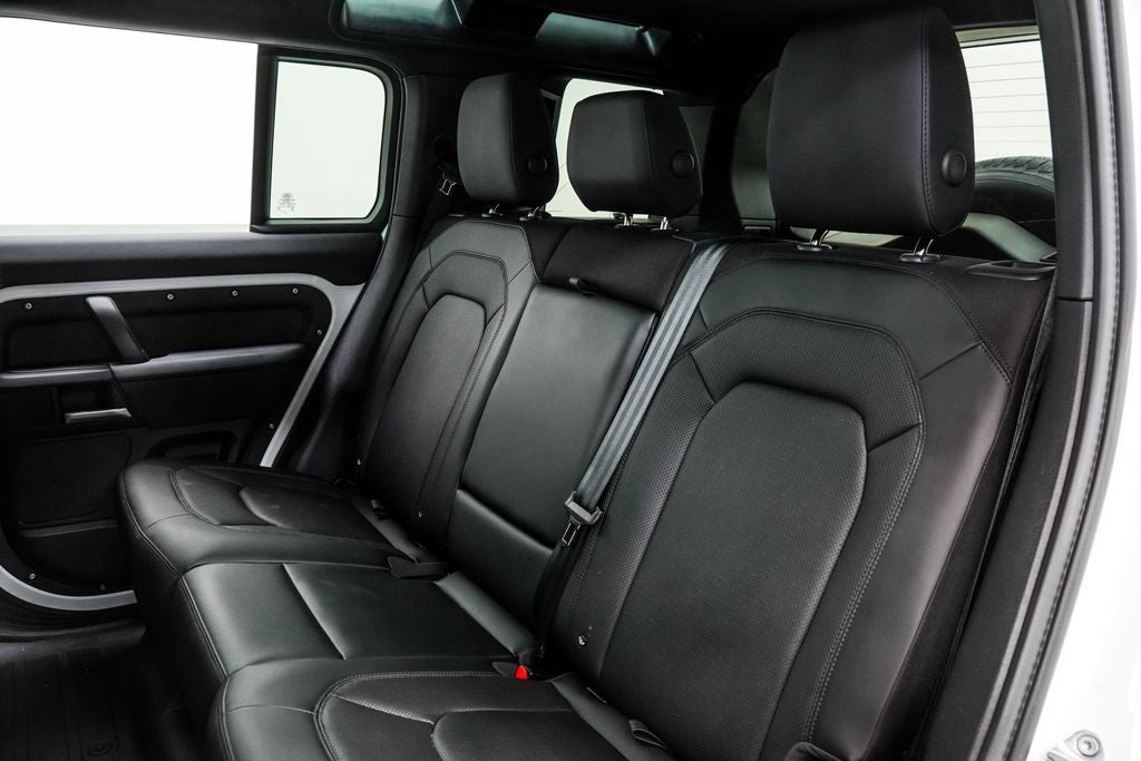 2025 Land Rover Defender 110 S