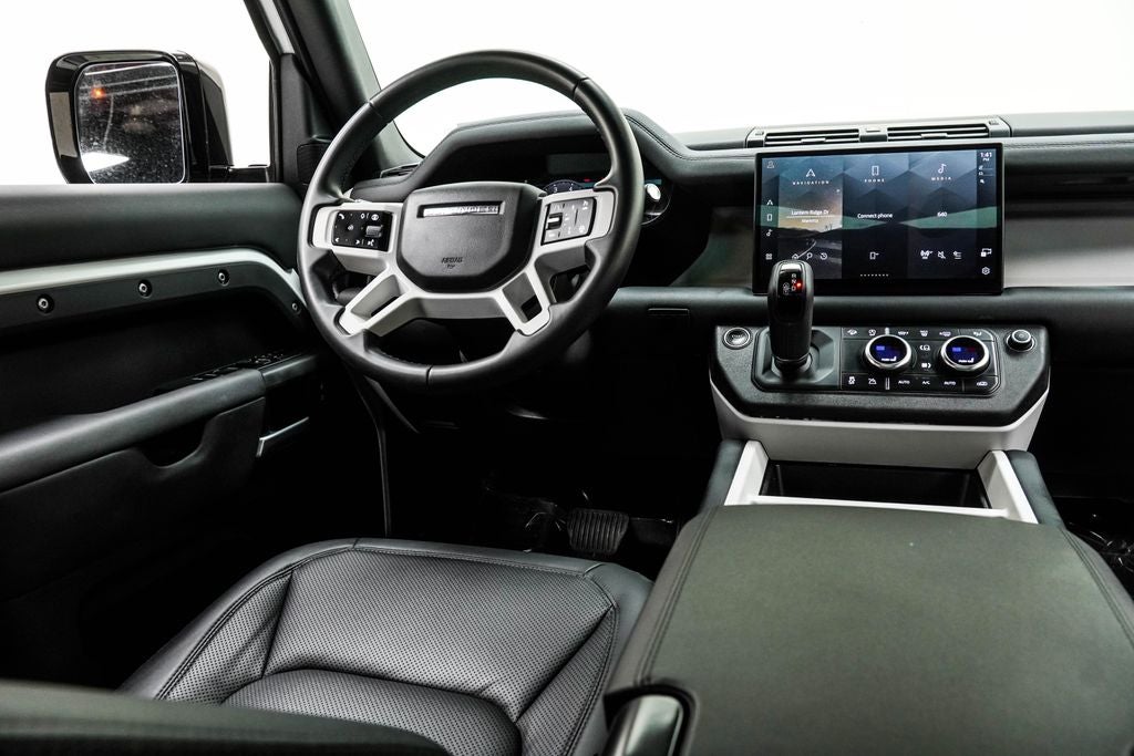 2025 Land Rover Defender 110 S