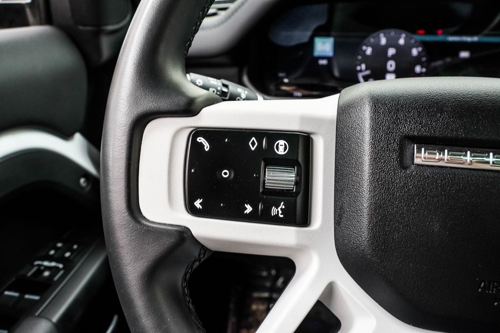 2025 Land Rover Defender 110 S