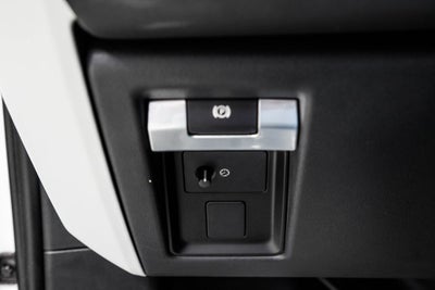 2025 Land Rover Defender 110 S