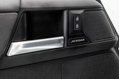 2025 Land Rover Defender 110 S