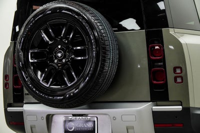 2025 Land Rover Defender 110 S