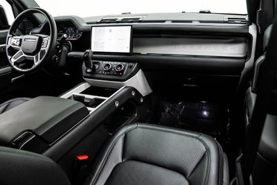 2025 Land Rover Defender 110 S