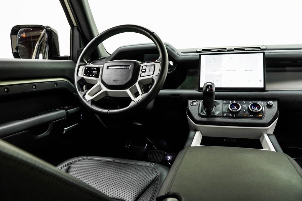 2025 Land Rover Defender 110 S