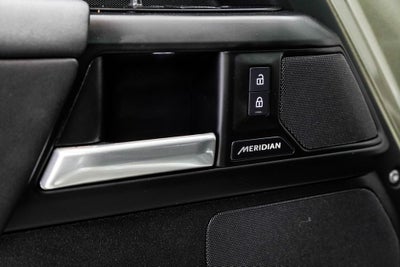 2025 Land Rover Defender 110 S