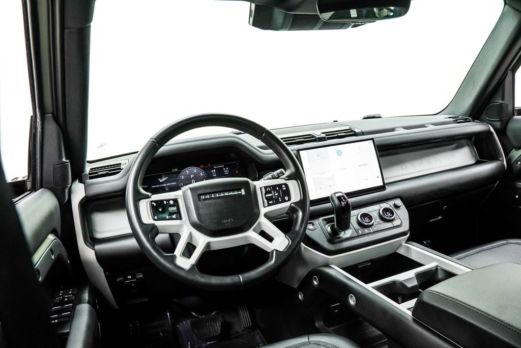 2025 Land Rover Defender 110 S