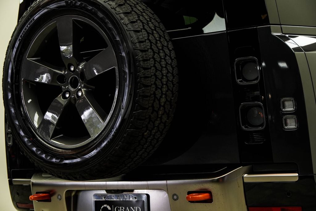 2024 Land Rover Defender 110 X