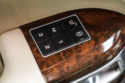 2017 Land Rover Range Rover SVAutobiography LWB