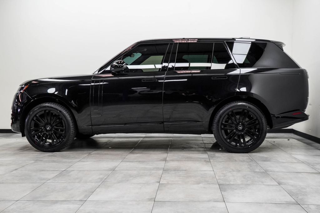 2024 Land Rover Range Rover SE