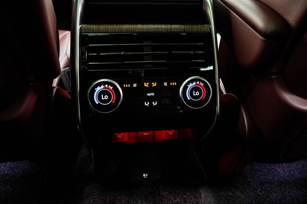 2024 Land Rover Range Rover SE