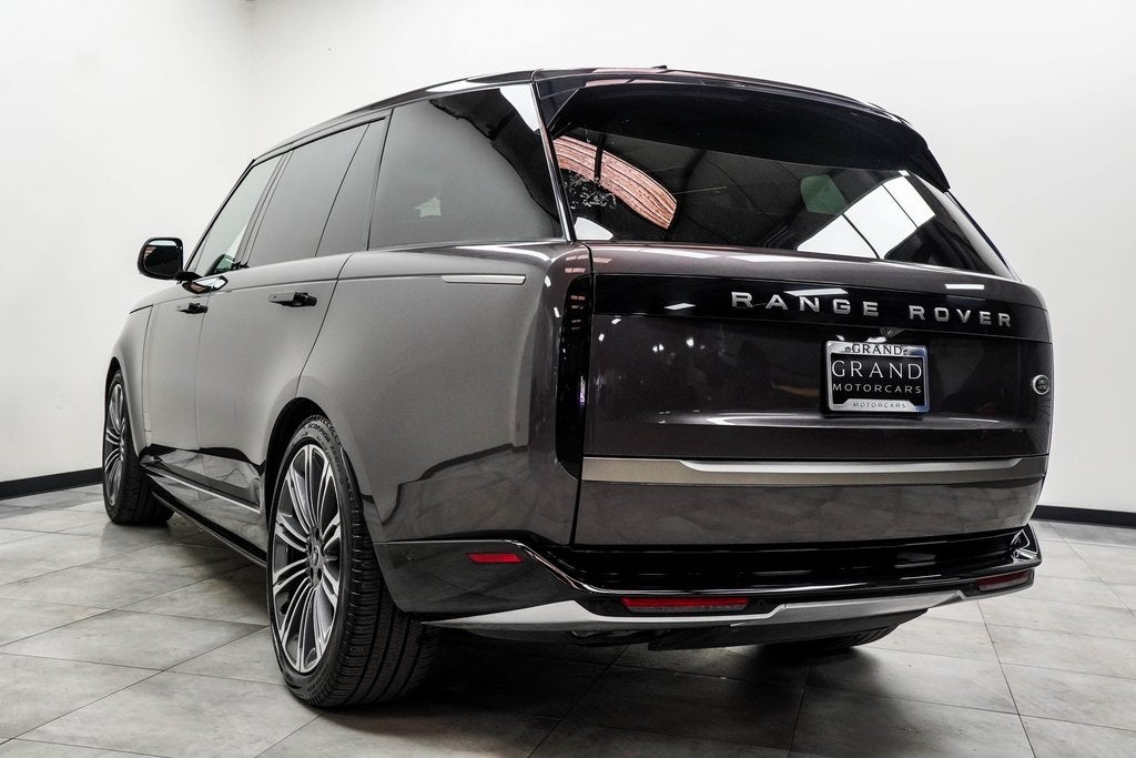 2023 Land Rover Range Rover SE LWB