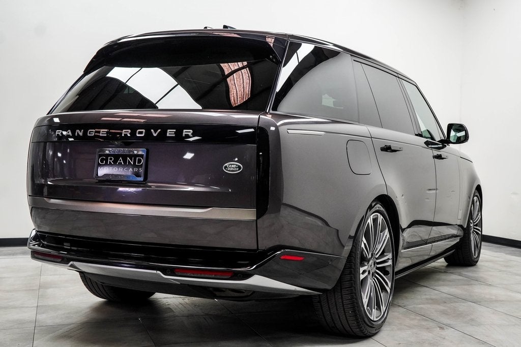 2023 Land Rover Range Rover SE LWB