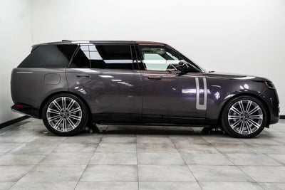 2023 Land Rover Range Rover SE LWB