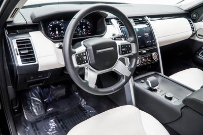 2025 Land Rover Discovery S