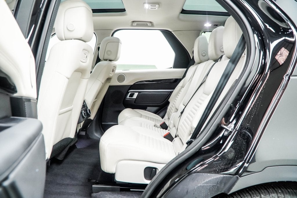 2025 Land Rover Discovery S