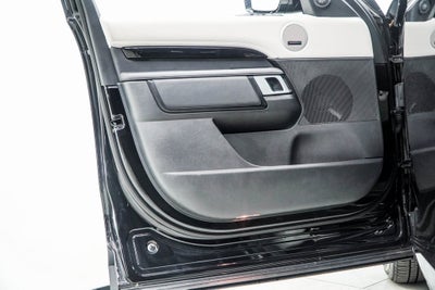 2025 Land Rover Discovery S