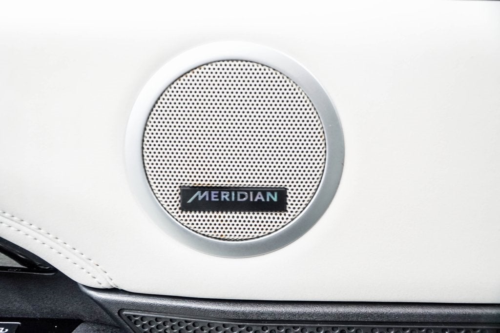 2025 Land Rover Discovery S