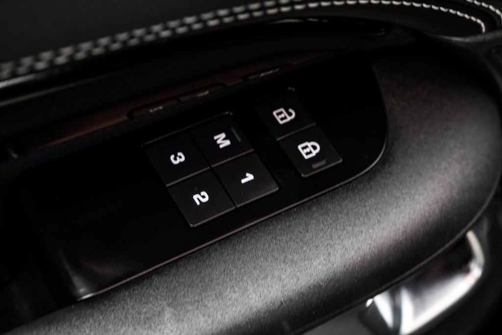 2022 Land Rover Discovery HSE R-Dynamic