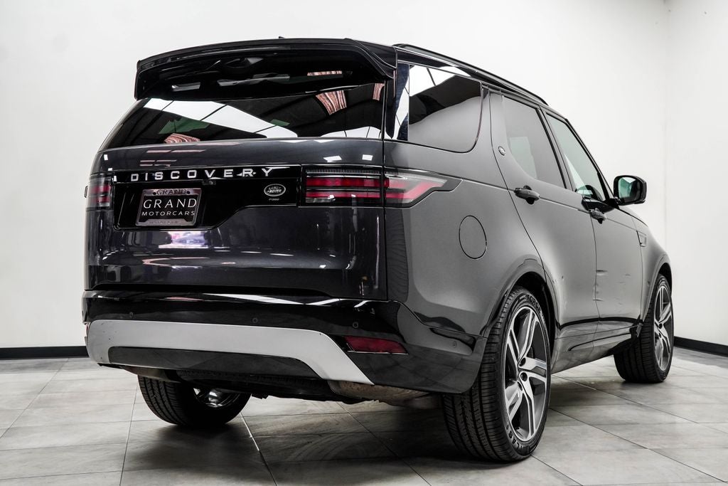 2023 Land Rover Discovery Metropolitan Edition