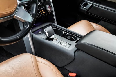 2023 Land Rover Discovery Metropolitan Edition