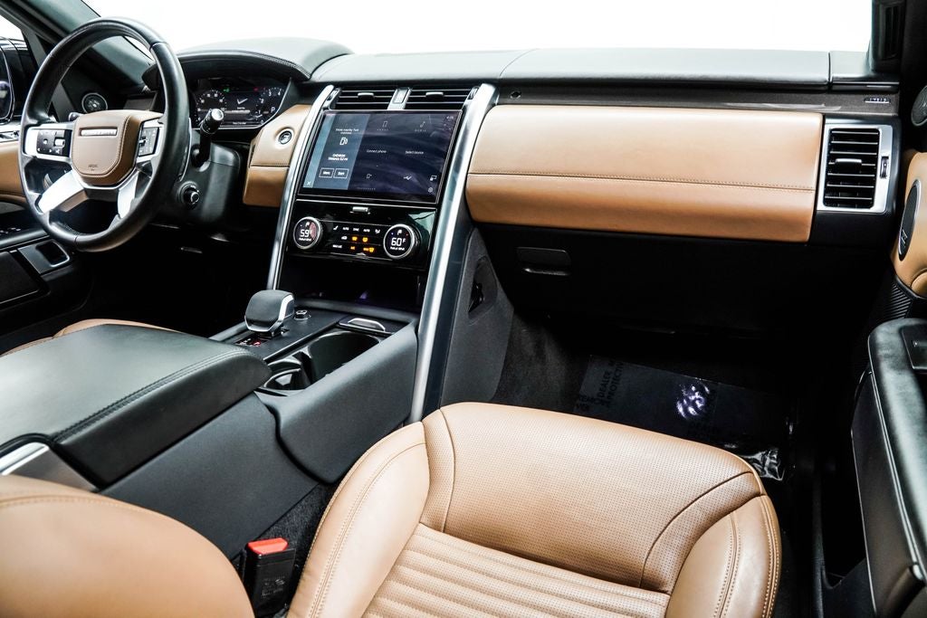 2023 Land Rover Discovery Metropolitan Edition