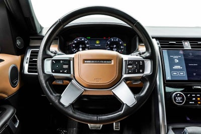 2023 Land Rover Discovery Metropolitan Edition