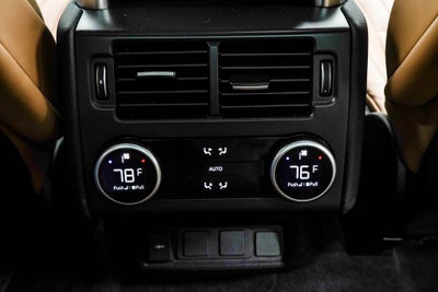 2023 Land Rover Discovery Metropolitan Edition