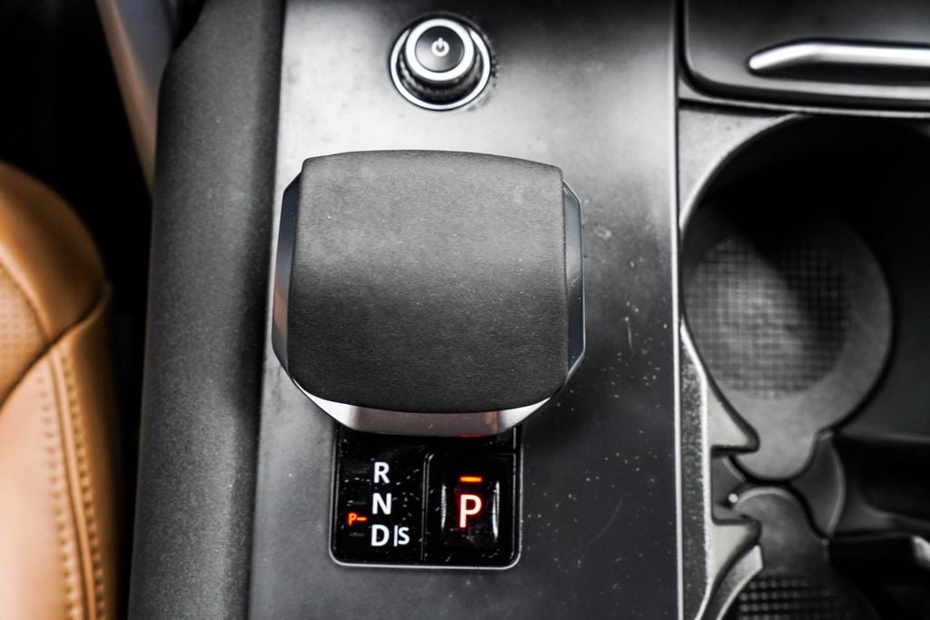 2023 Land Rover Discovery Metropolitan Edition