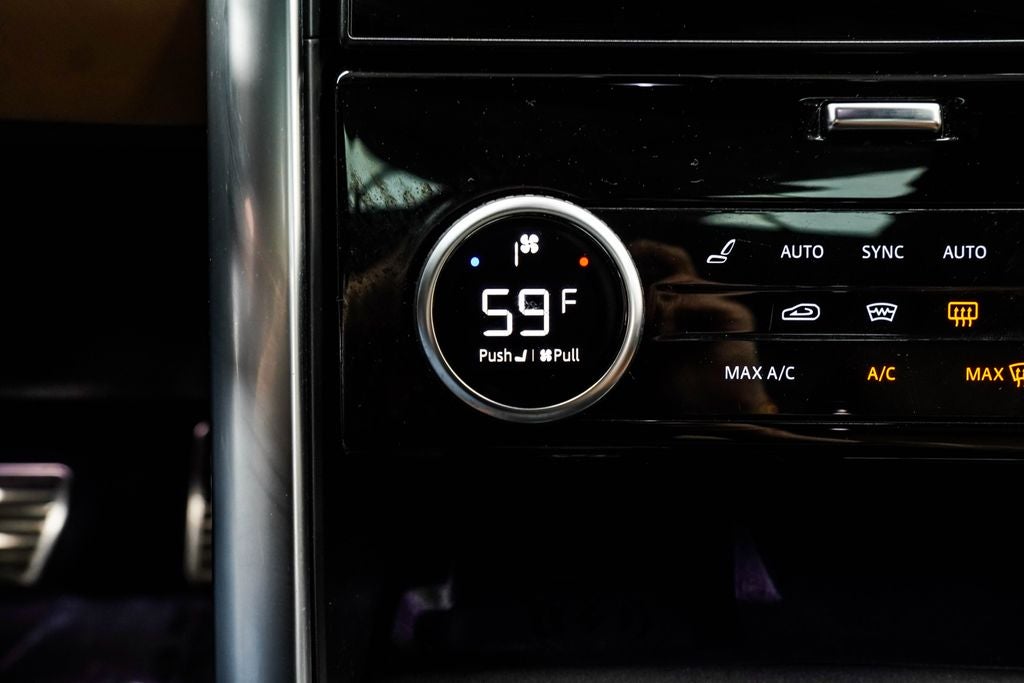 2023 Land Rover Discovery Metropolitan Edition