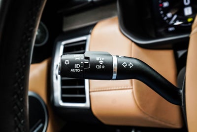 2023 Land Rover Discovery Metropolitan Edition