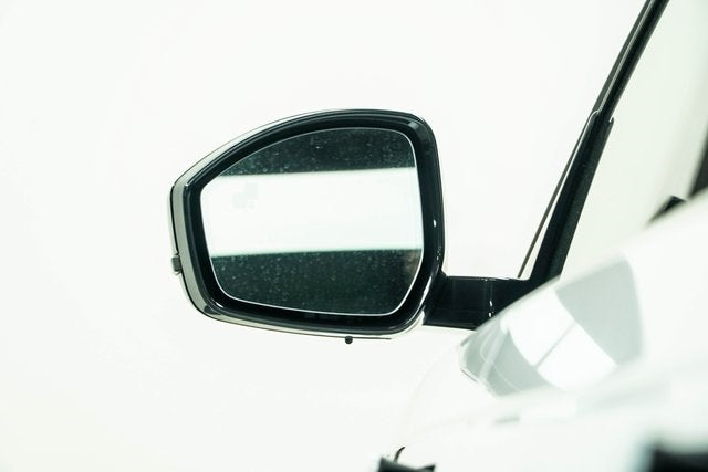 2025 Land Rover Range Rover Velar Dynamic SE