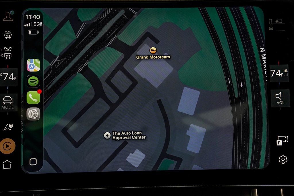 2025 Land Rover Range Rover Velar Dynamic SE