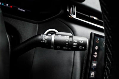 2025 Land Rover Range Rover Velar Dynamic SE