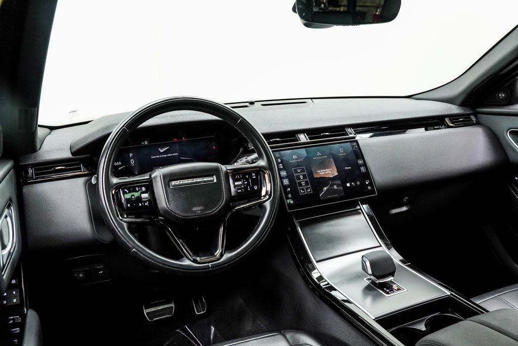 2025 Land Rover Range Rover Velar Dynamic SE