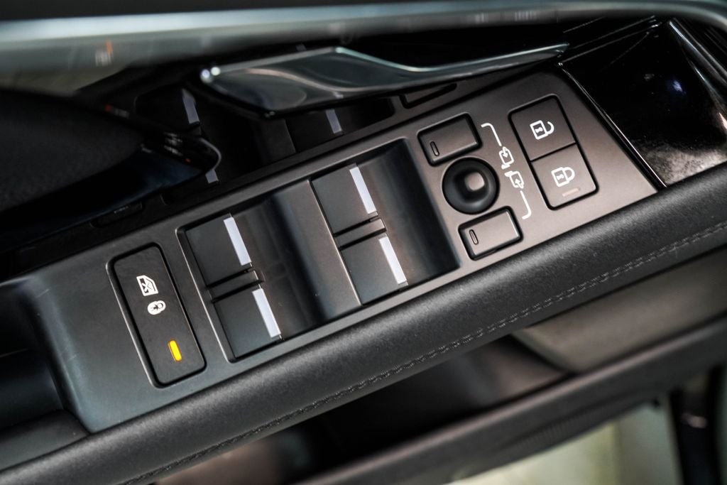 2023 Land Rover Range Rover Evoque R-Dynamic SE