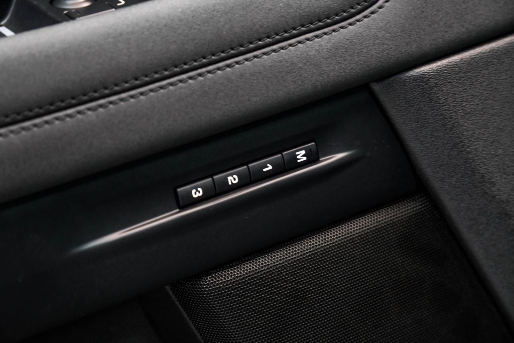 2023 Land Rover Range Rover Evoque R-Dynamic SE