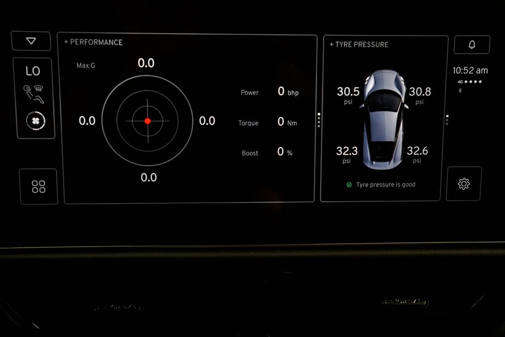 2024 Lotus Emira V6