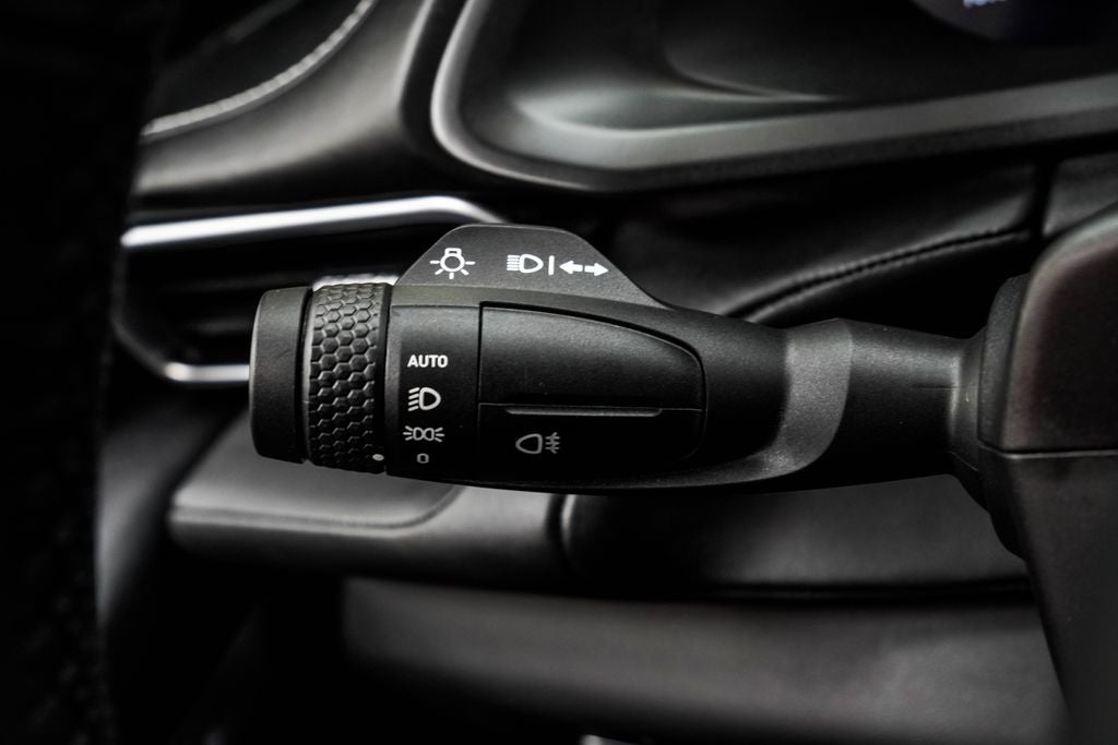 2024 Lotus Emira V6