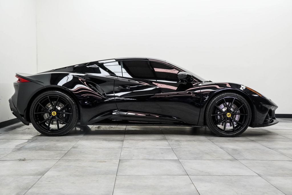 2024 Lotus Emira V6
