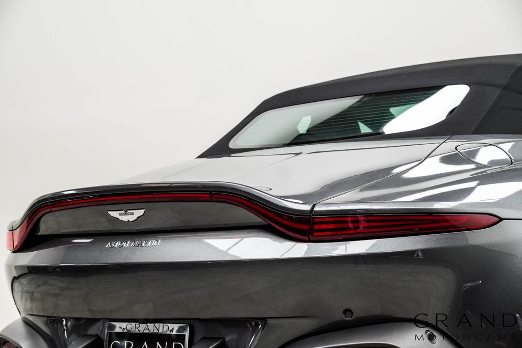 2021 Aston Martin Vantage Base