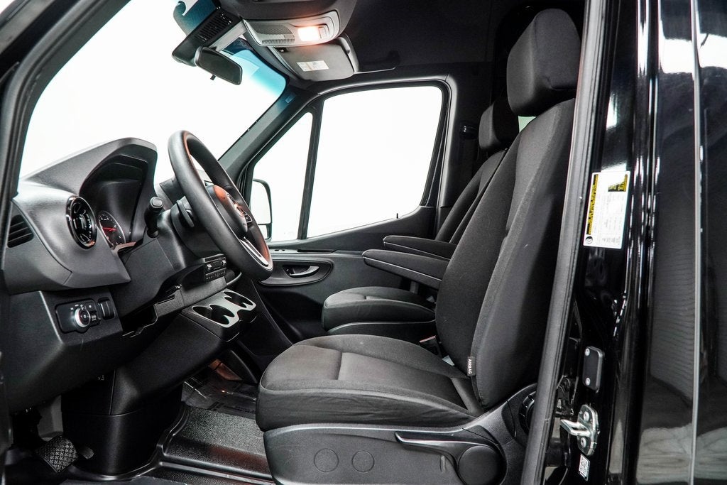 2024 Mercedes-Benz Sprinter 2500 Passenger 144 WB