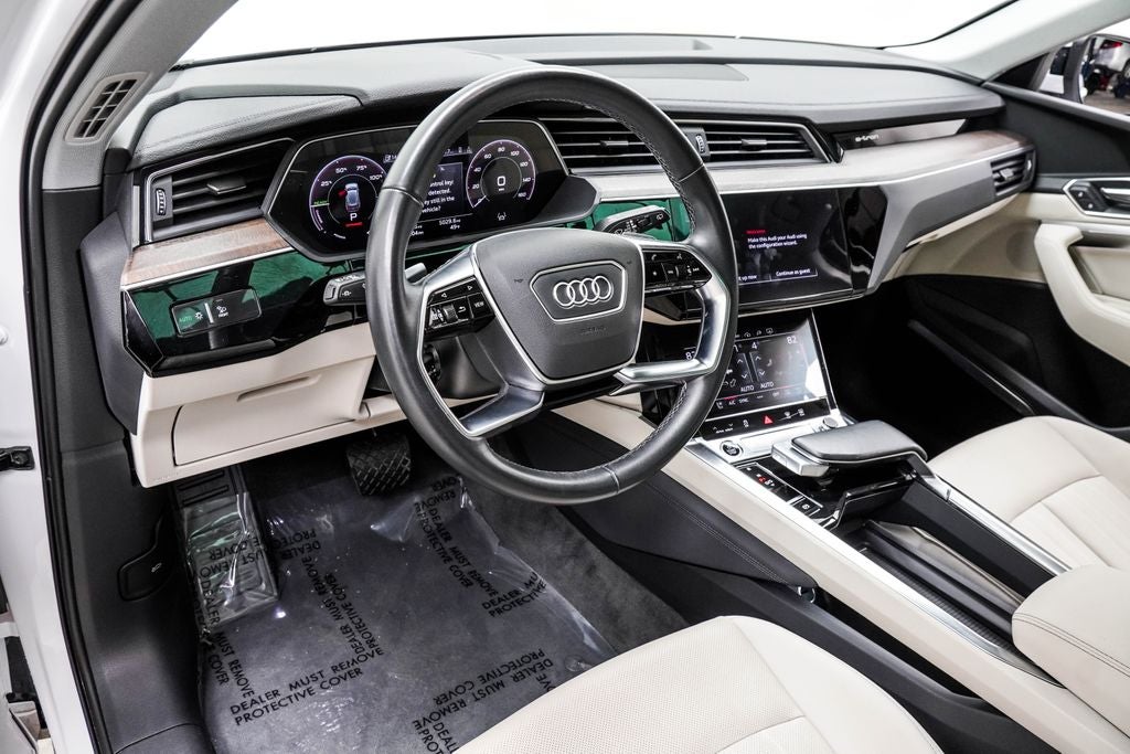 2024 Audi Q8 e-tron Premium Plus quattro