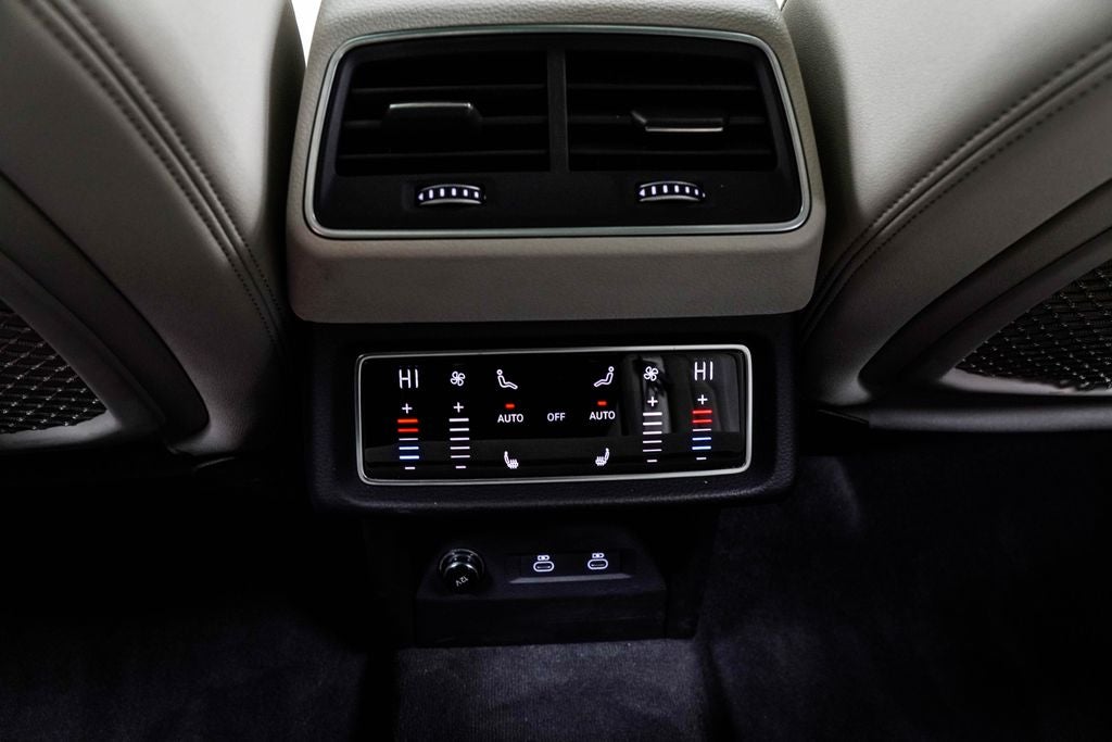 2024 Audi Q8 e-tron Premium Plus quattro